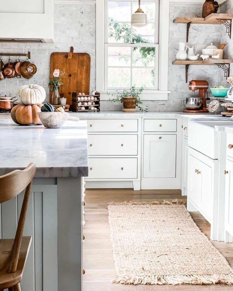 Copper Kitchen Shelf Décor