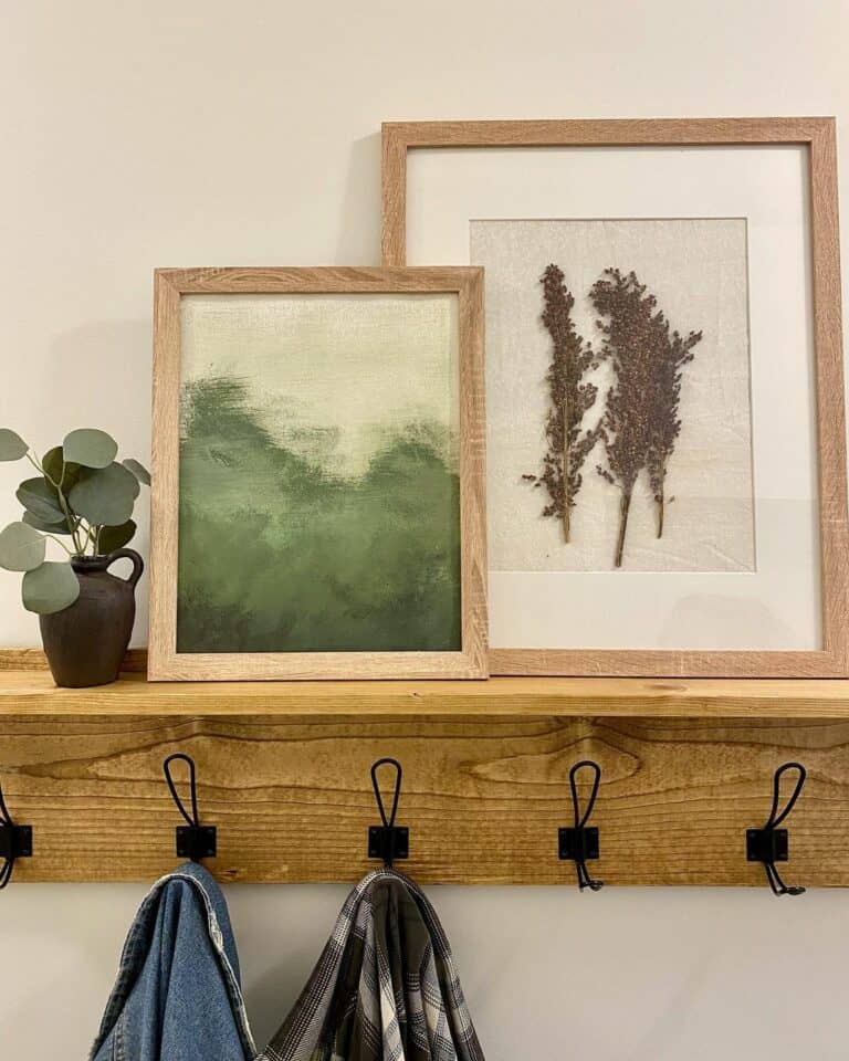 Country Cottage Coat Rack Décor