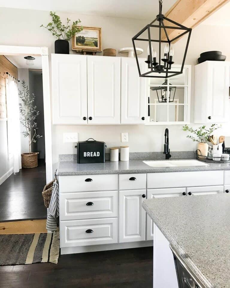 Exposed Ceiling Beams in Farmhouse Kitchen