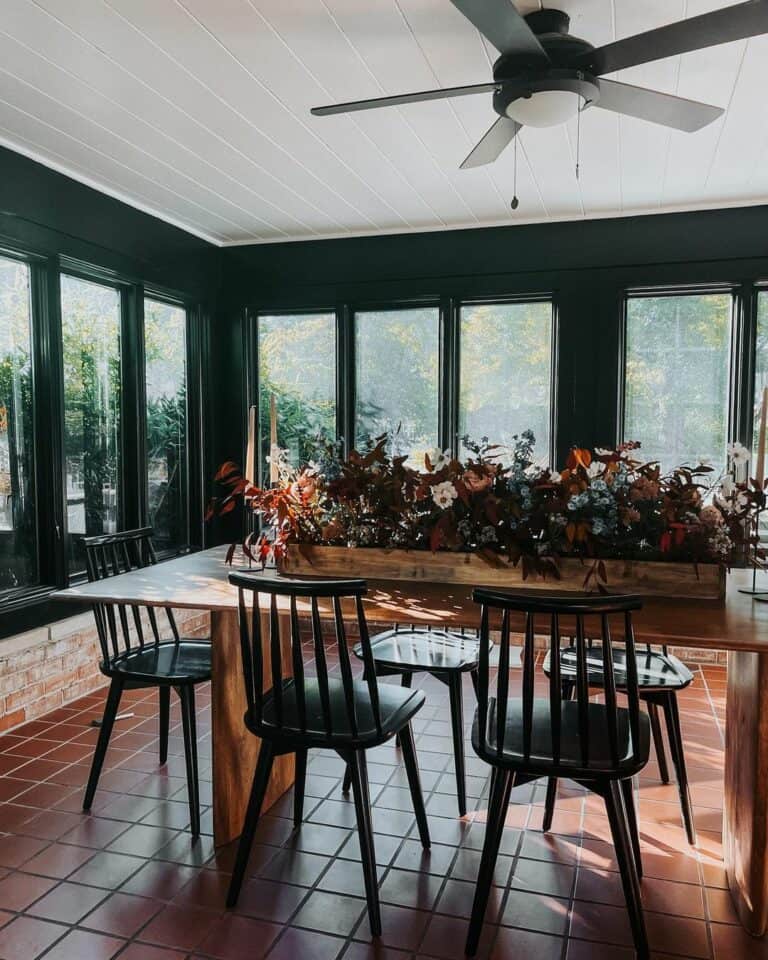 Fall-inspired Dining Table Centerpiece With Foliage