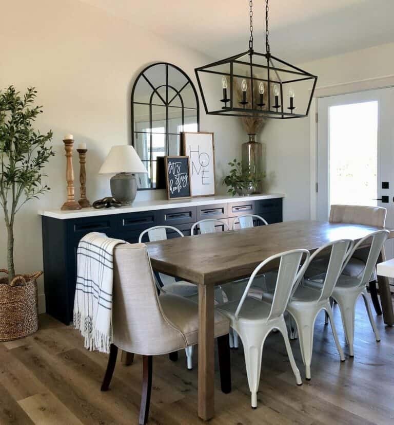 Farmhouse Dining Room Chandelier Above Table