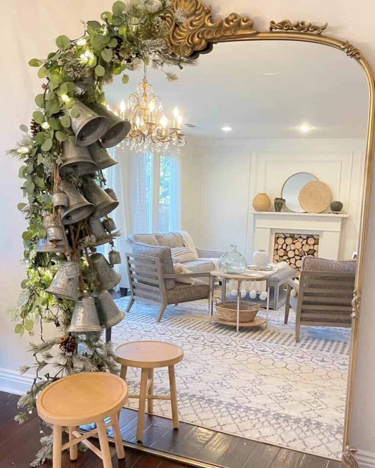 Glamorous Ceiling Lights for a Modern Farmhouse Lounge Area
