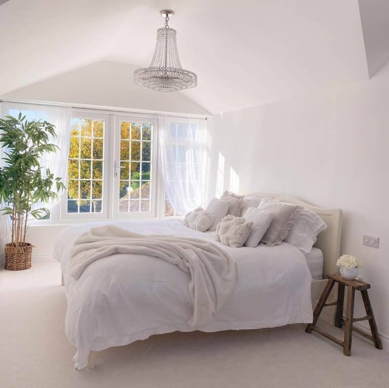 Glamorous White Minimalist Bedroom Layout Ideas