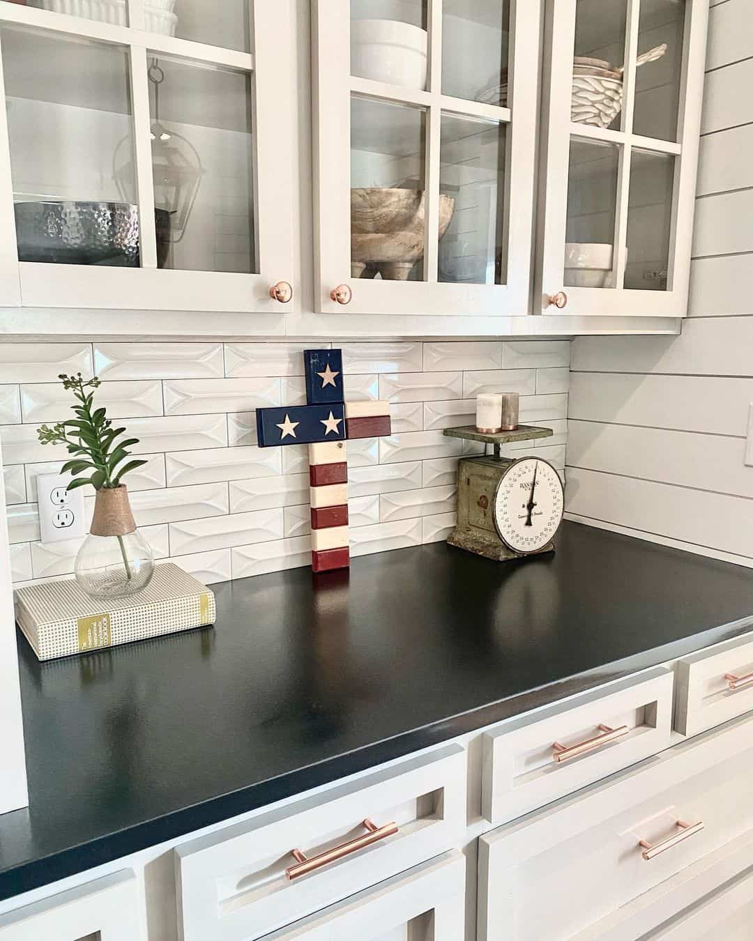 Glass Front Kitchen Cabinet Ideas