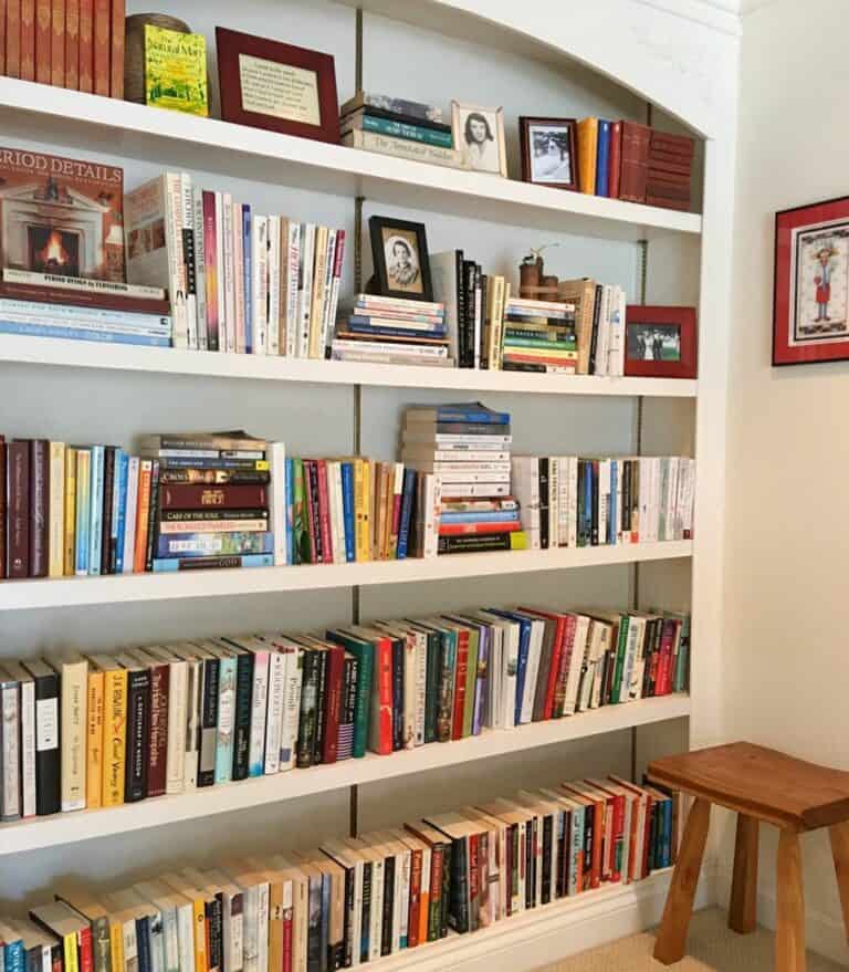 Home Library Ideas With White Built-in Shelves