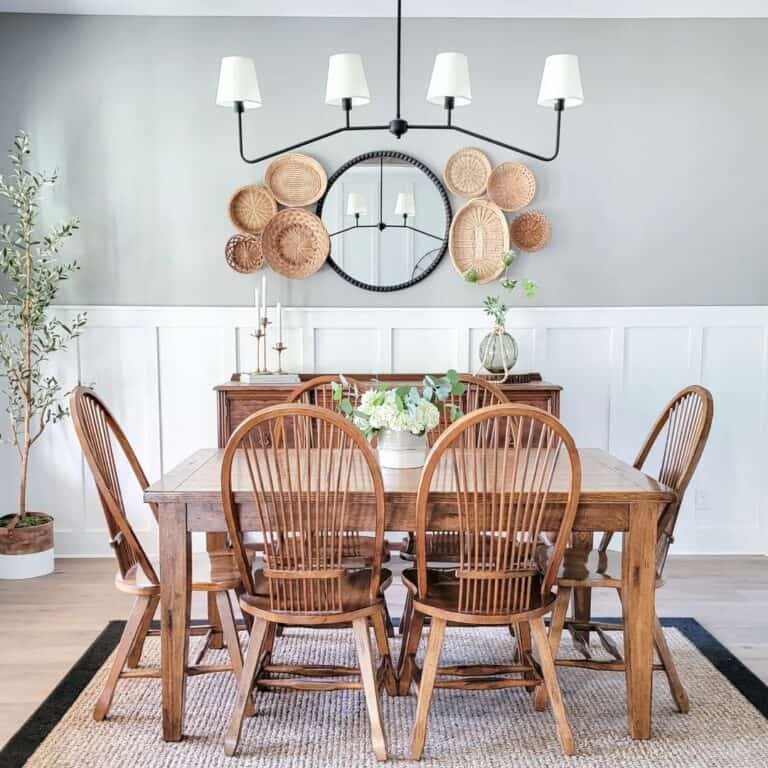 Homey Dining Room With Wicker Décor
