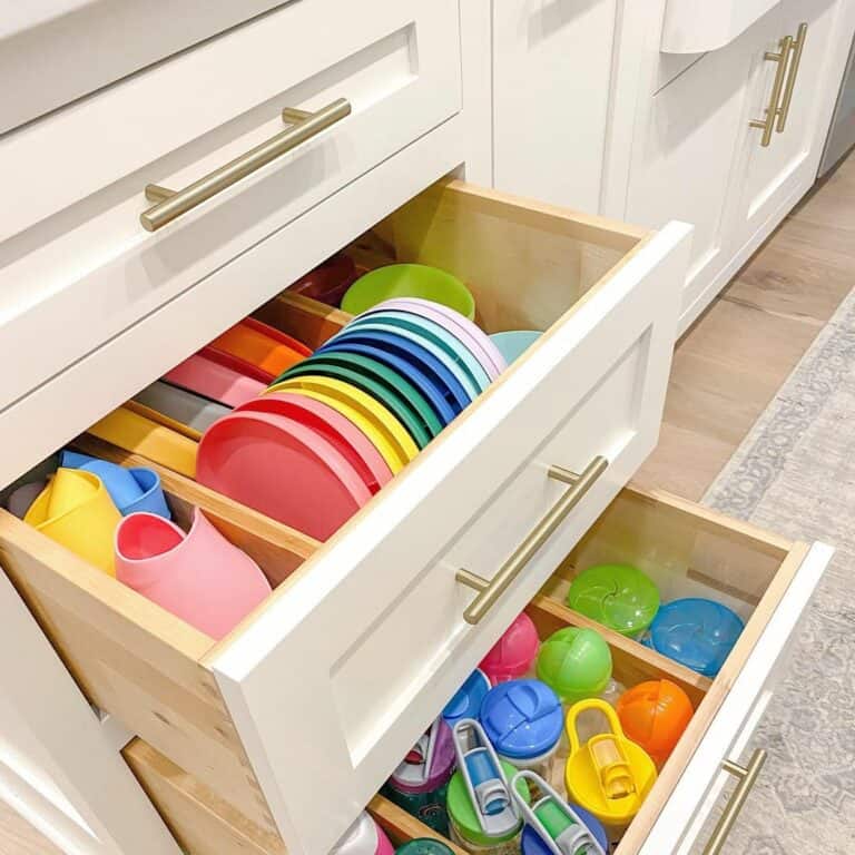 Ideas for Children's Crockery Organization