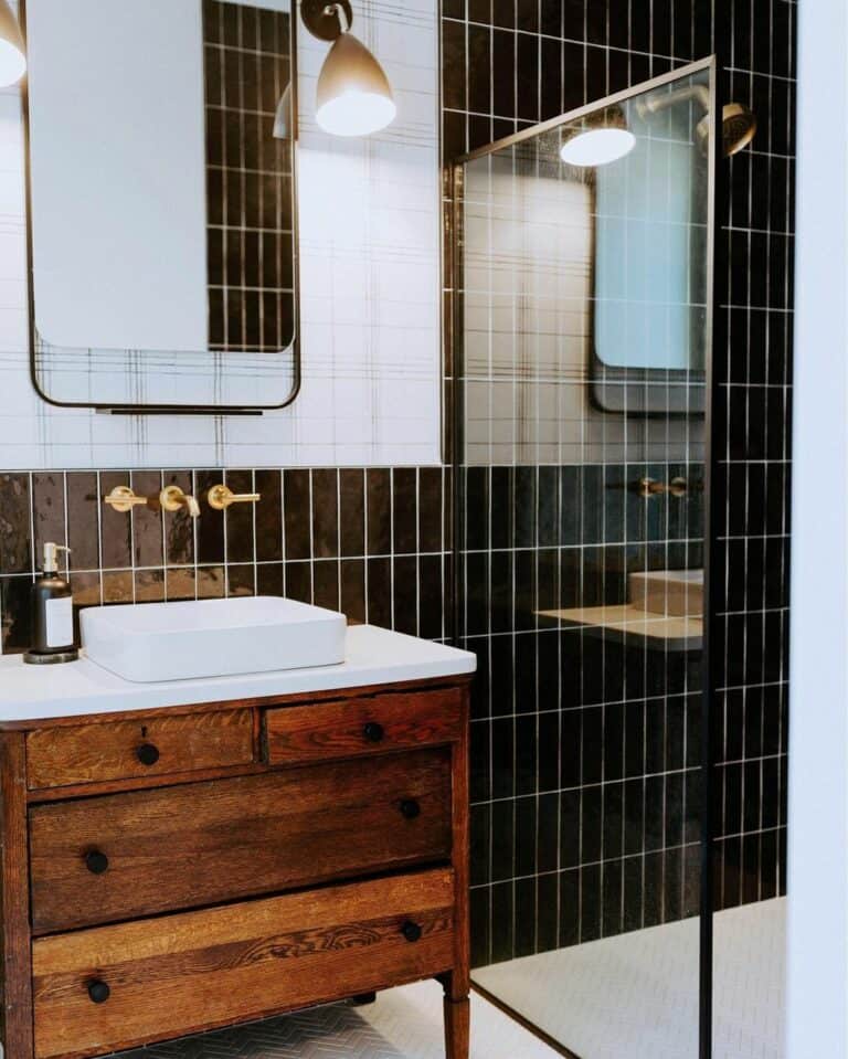 Inspiration for Small Vintage Bathroom