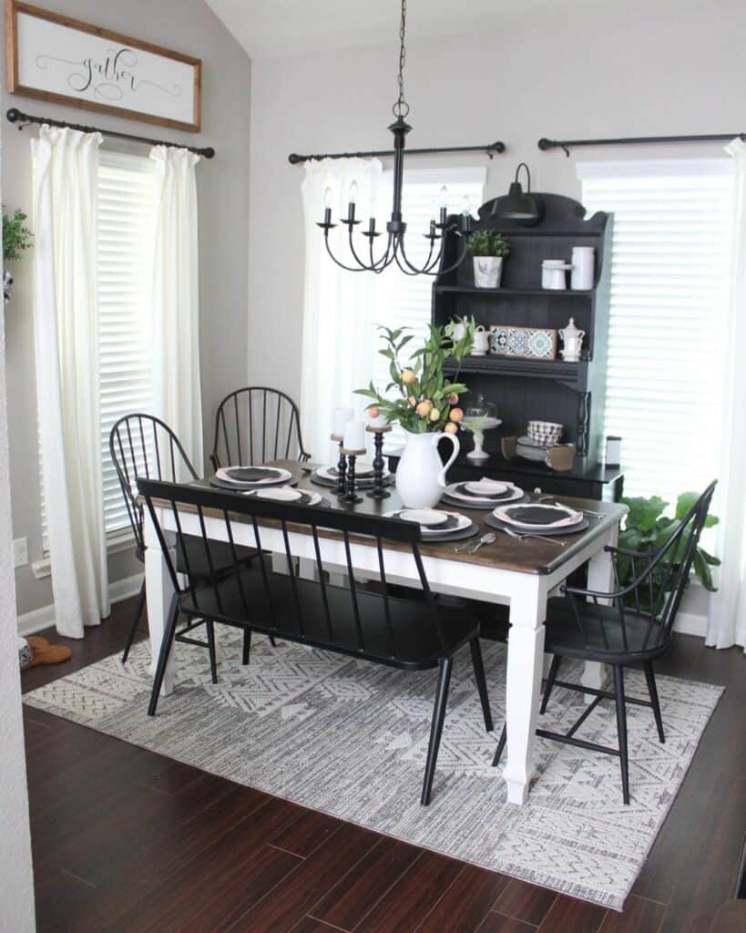 Inspire With Contrasting Farmhouse Dining Room