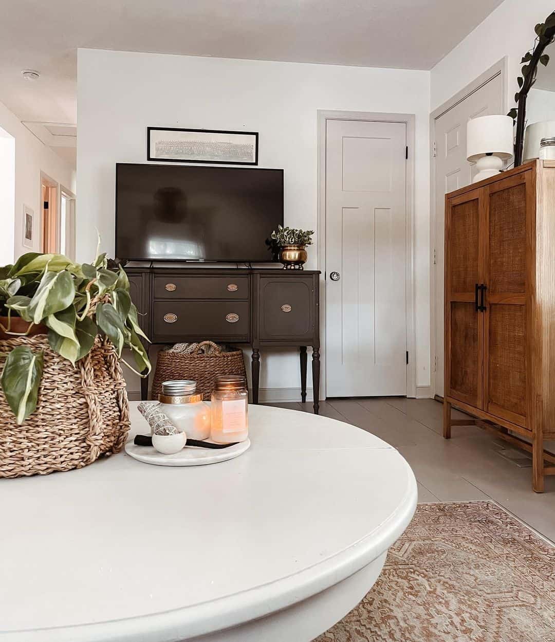 Large Round Coffee Table Décor Soul & Lane