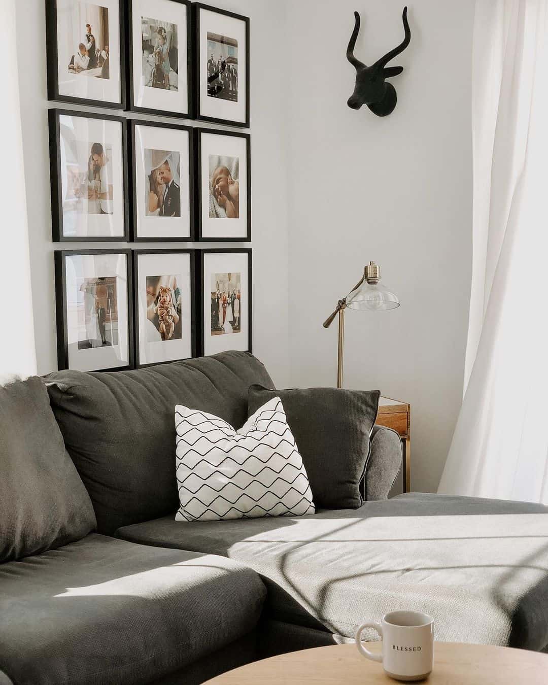 30 Dazzling Decorating Ideas for Living Room You Have To Try