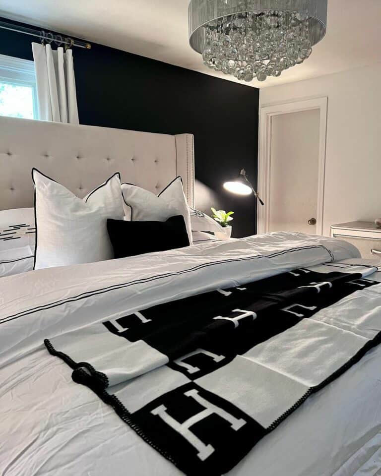 Luxurious Black and White Bedroom Design