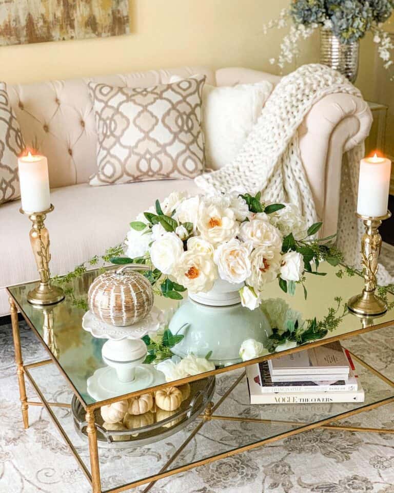 Luxurious Home Décor for a Small Living Room