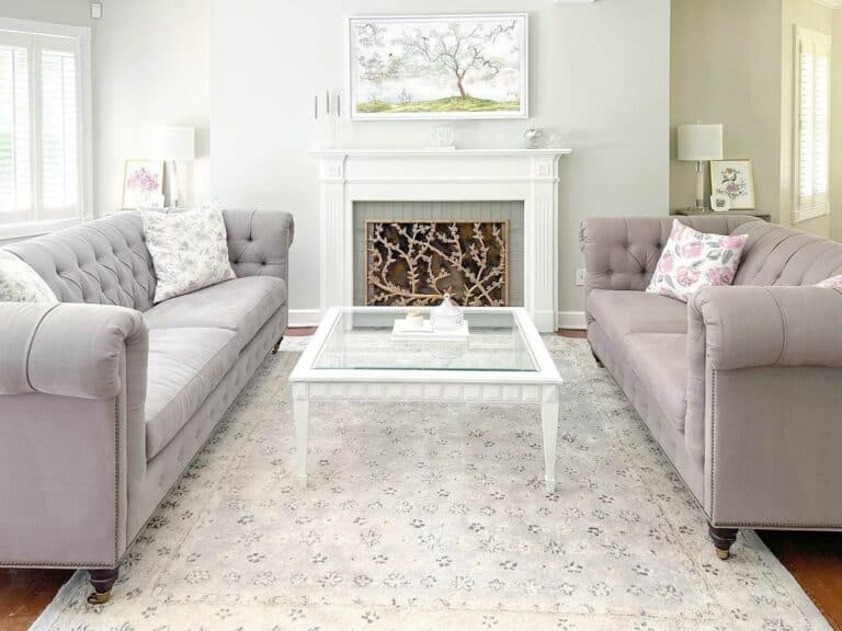 Luxury Living Room Décor With Gray Sofas