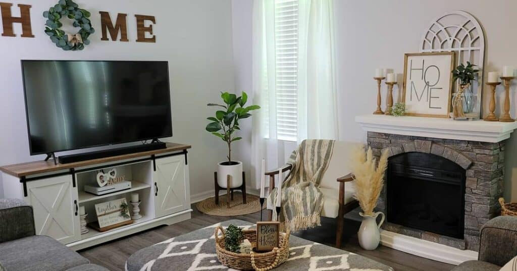 Mantel Décor for Farmhouse Living Room