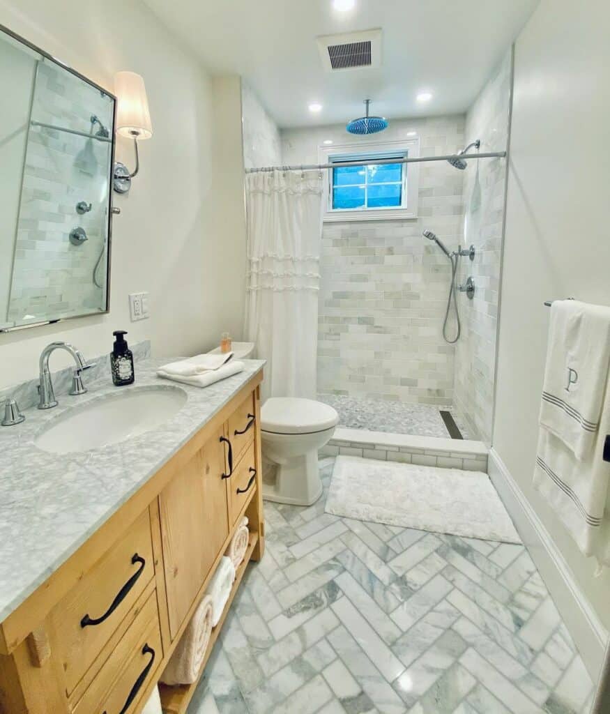 Marble Tile Balanced With White Walls