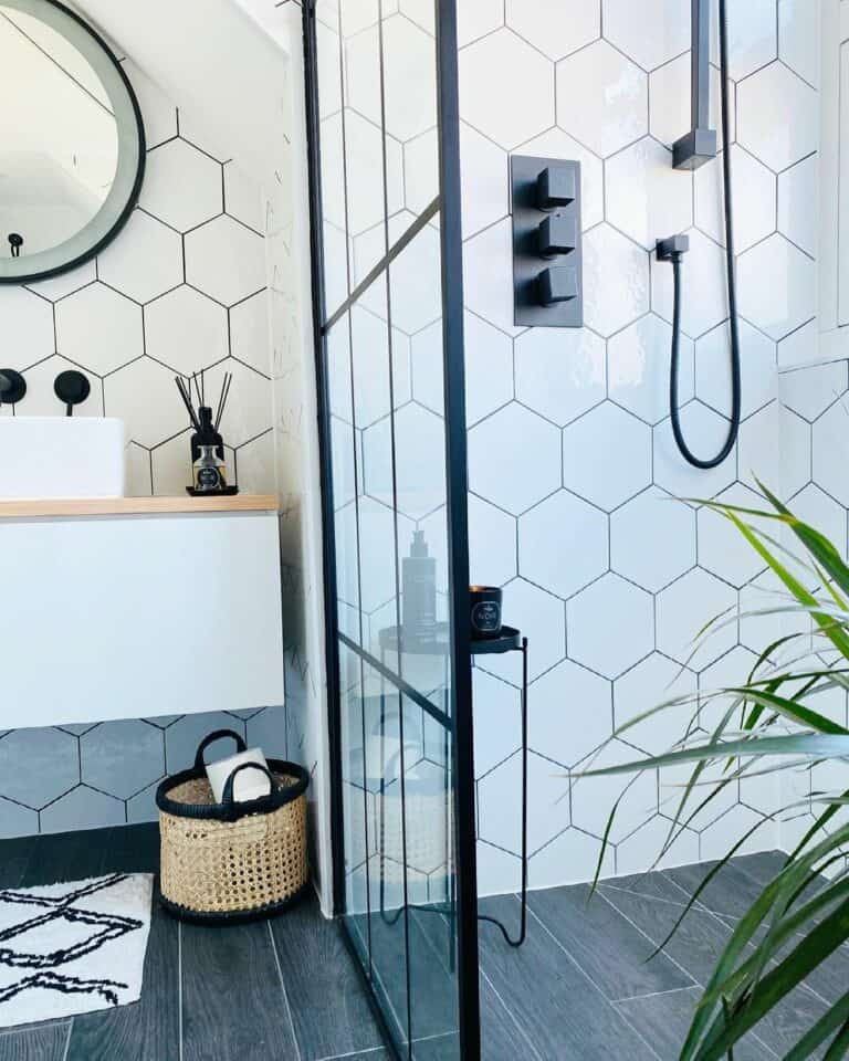 Memorable Modern Shower Tile Ideas