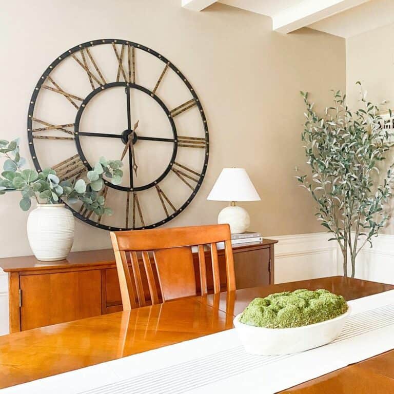 Photo inspiration: Visual Reference: Minimalist Farmhouse Dining Room With Plants
