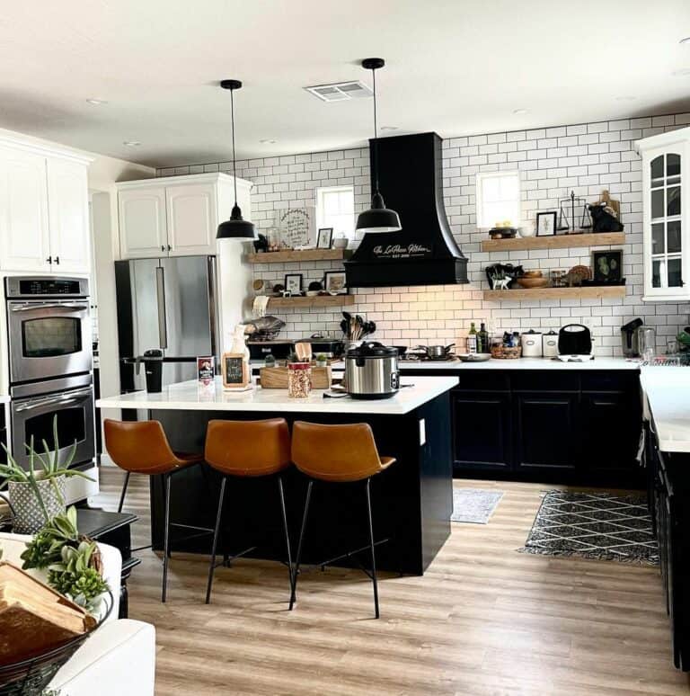 Modern Farmhouse Kitchen With Jet Black Kitchen Hood