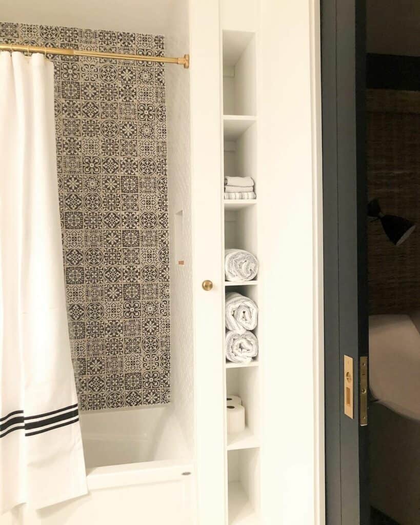 Narrow Towel Storage Soul & Lane
