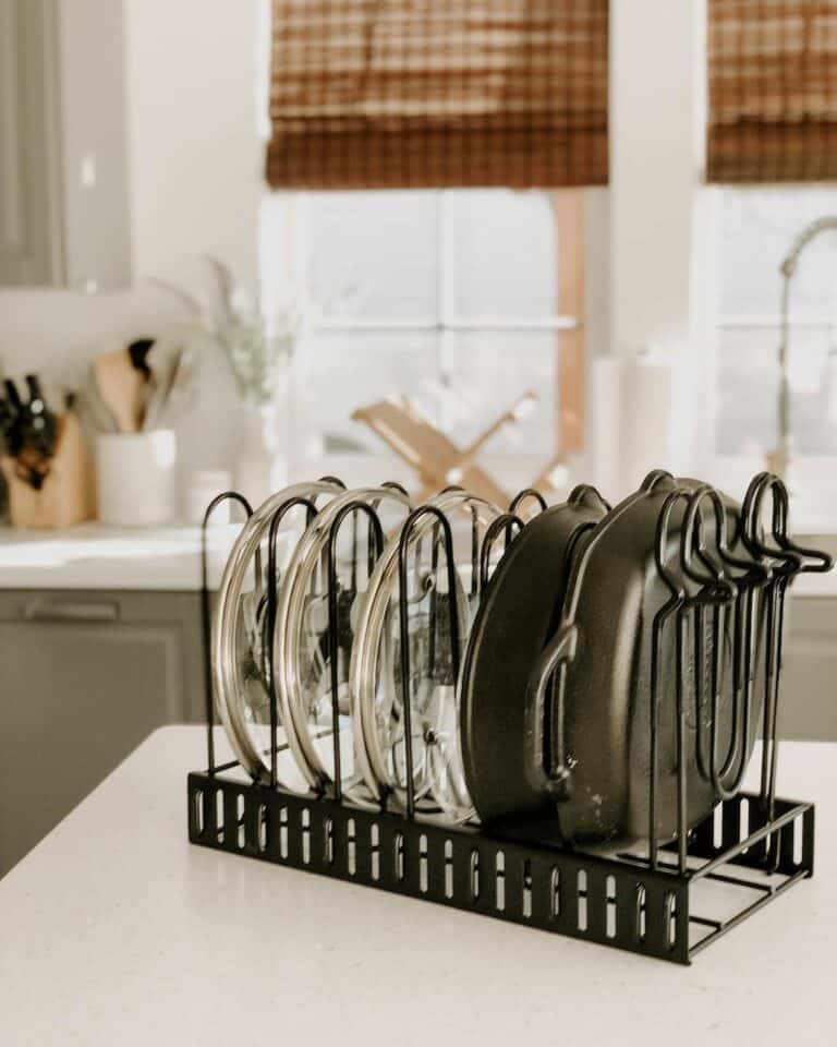 Roll-down Shades Accessorize Kitchen Windows