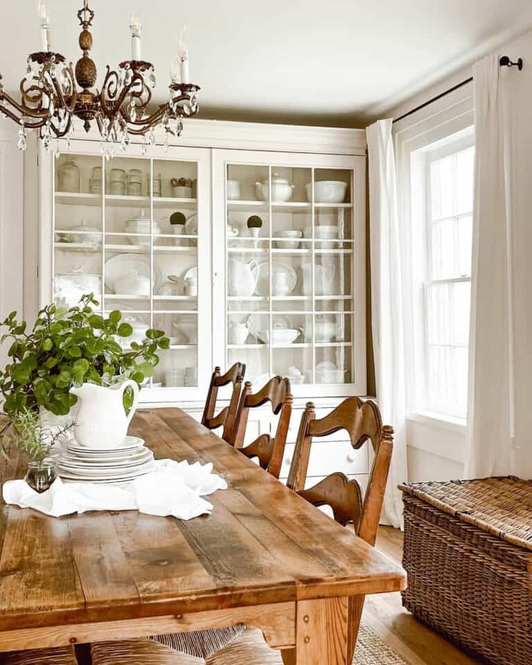 Rustic White Glass Dining Table Centerpiece