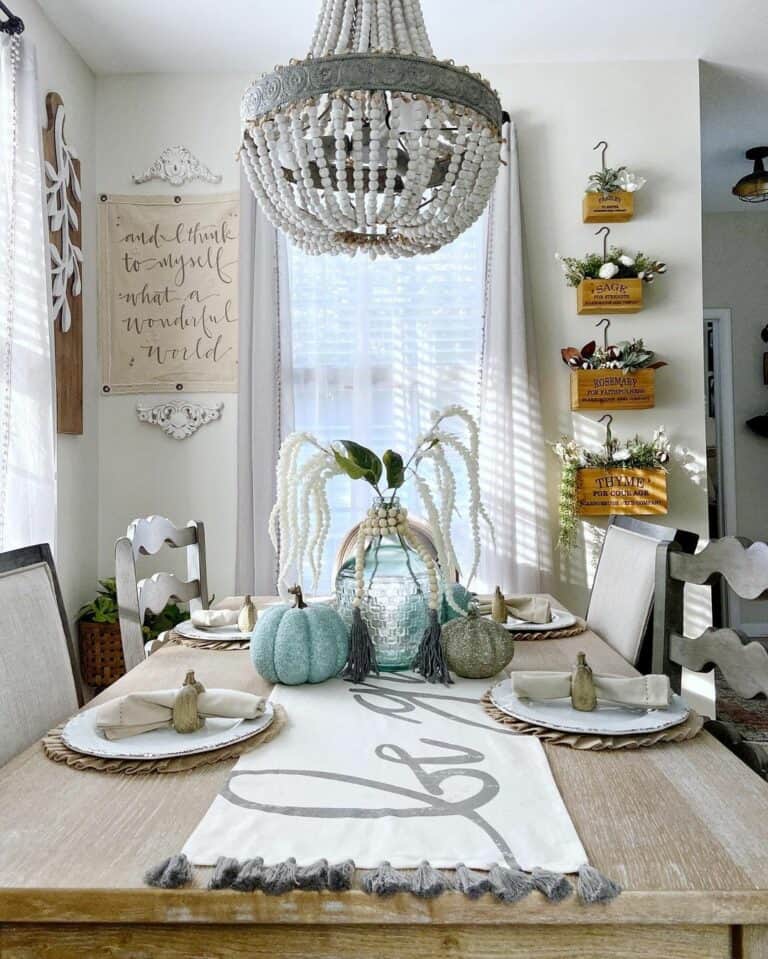 Small Dining Room Lighting Ideas