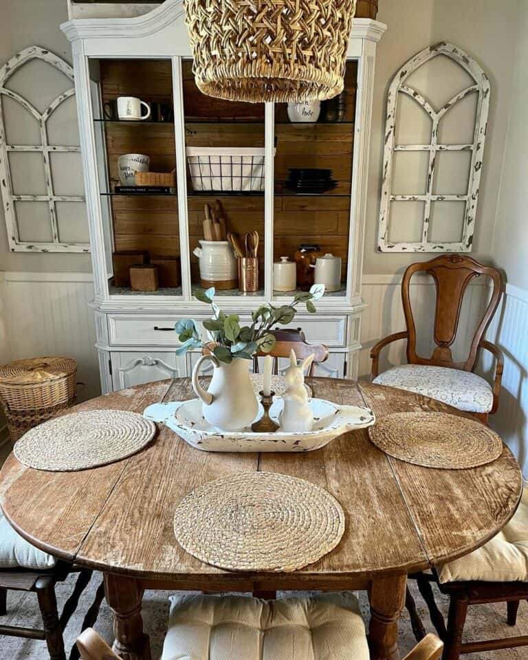Small Farmhouse Dining Room Lighting Ideas