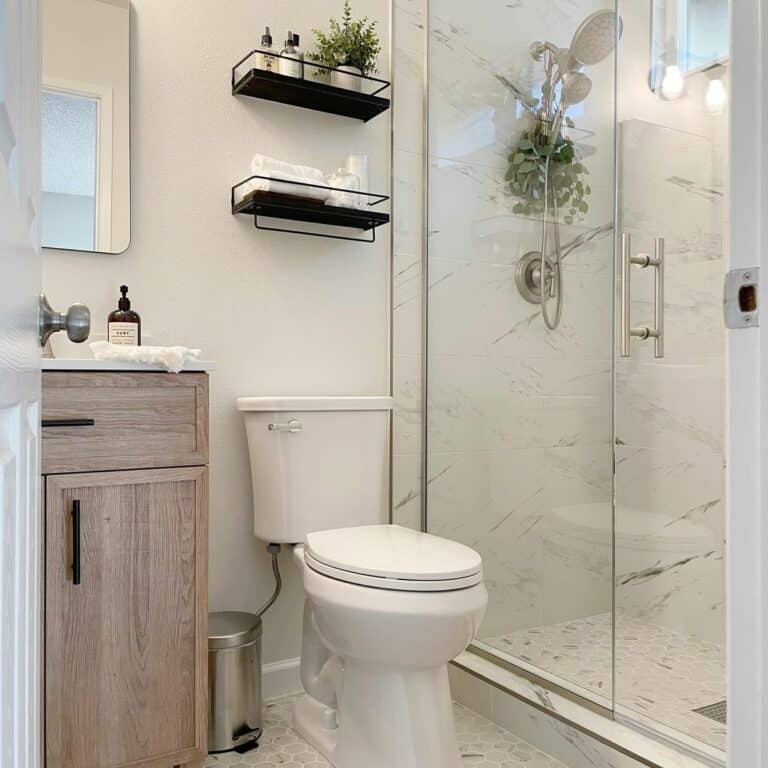 10 Stylish Small Bathrooms With Walk-In Showers