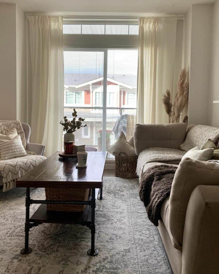 Soft and Elegant Modern Living Room