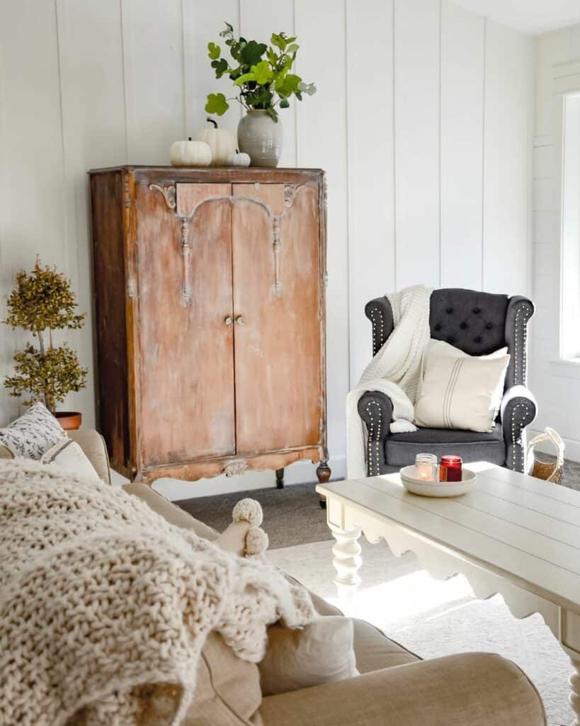 Vintage Bedroom Wardrobe With a Rustic Finish