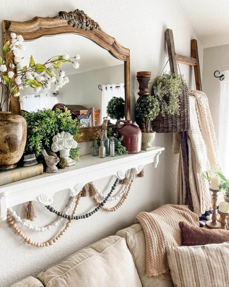 Vintage Décor Fills a Wall-mounted Shelf