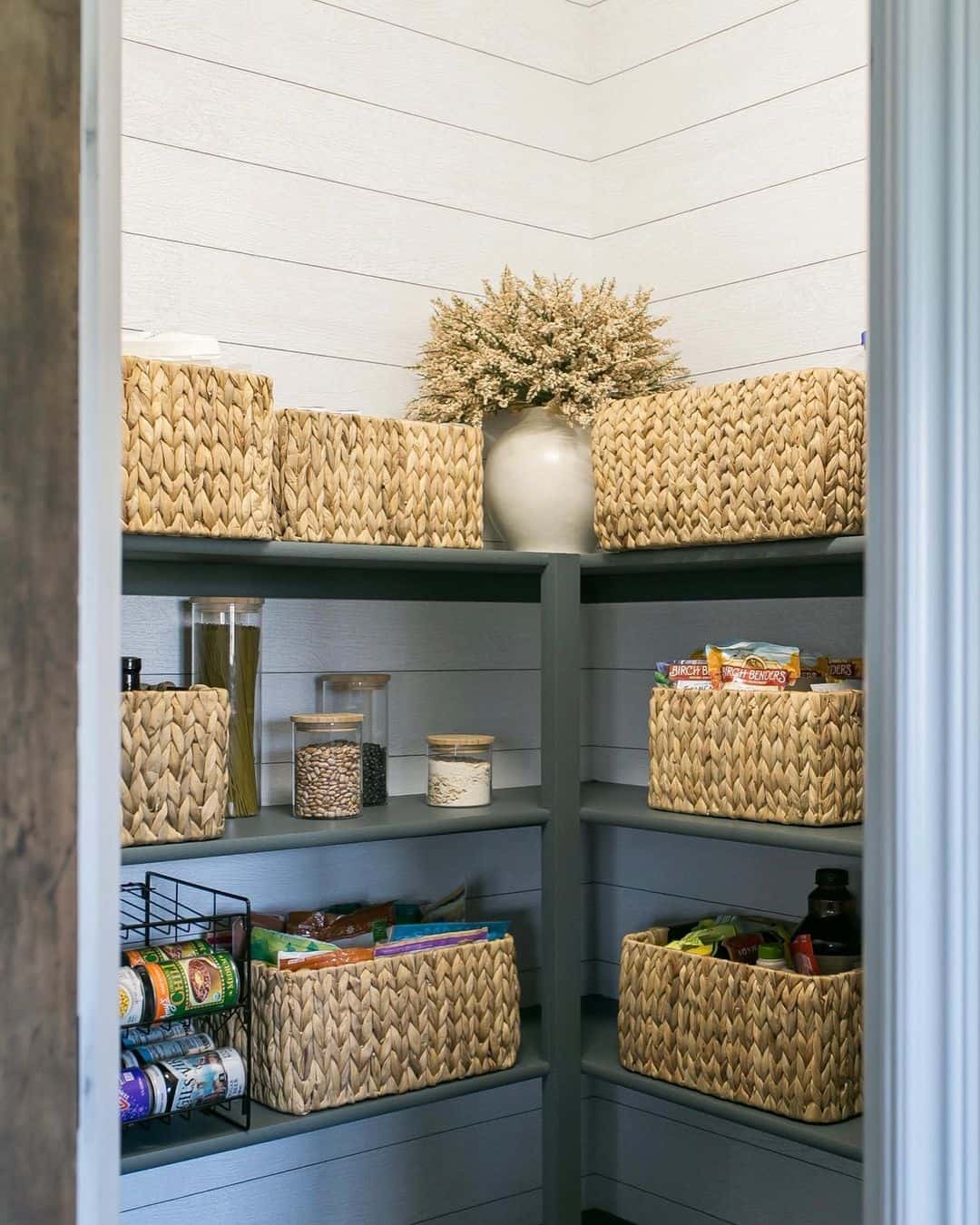 10 Walk-In Pantry Organization Ideas to Keep Your Space Functional and Beautiful