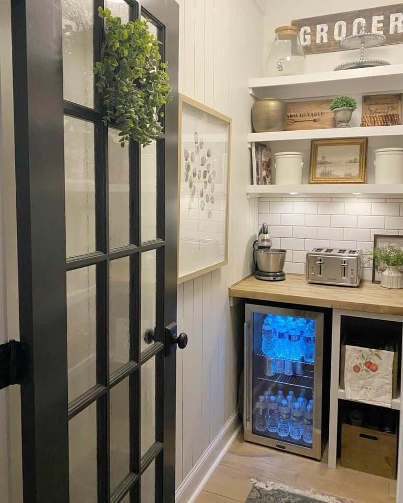 Walk-in Pantry Organization Techniques