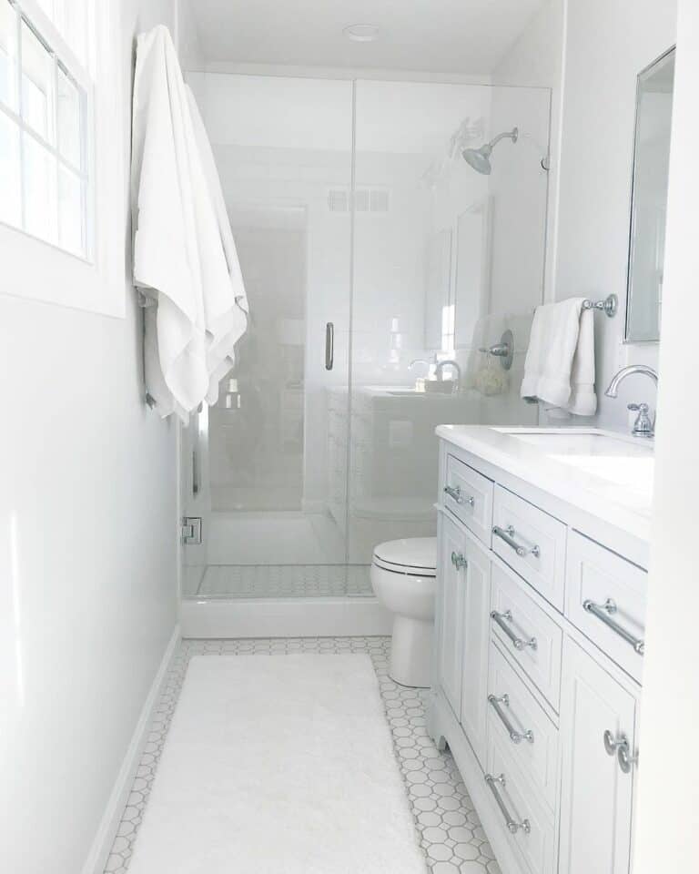 Walk-in Shower Ideas With an Inviting White Theme