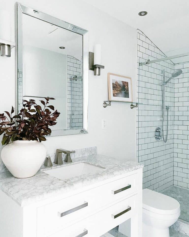 White Bathroom Washstand With Beveled Mirror