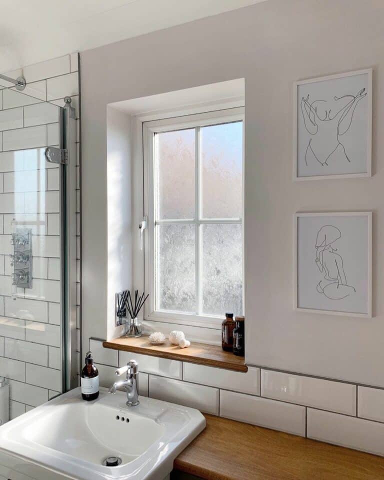 White Small Bathroom Tile Backsplash