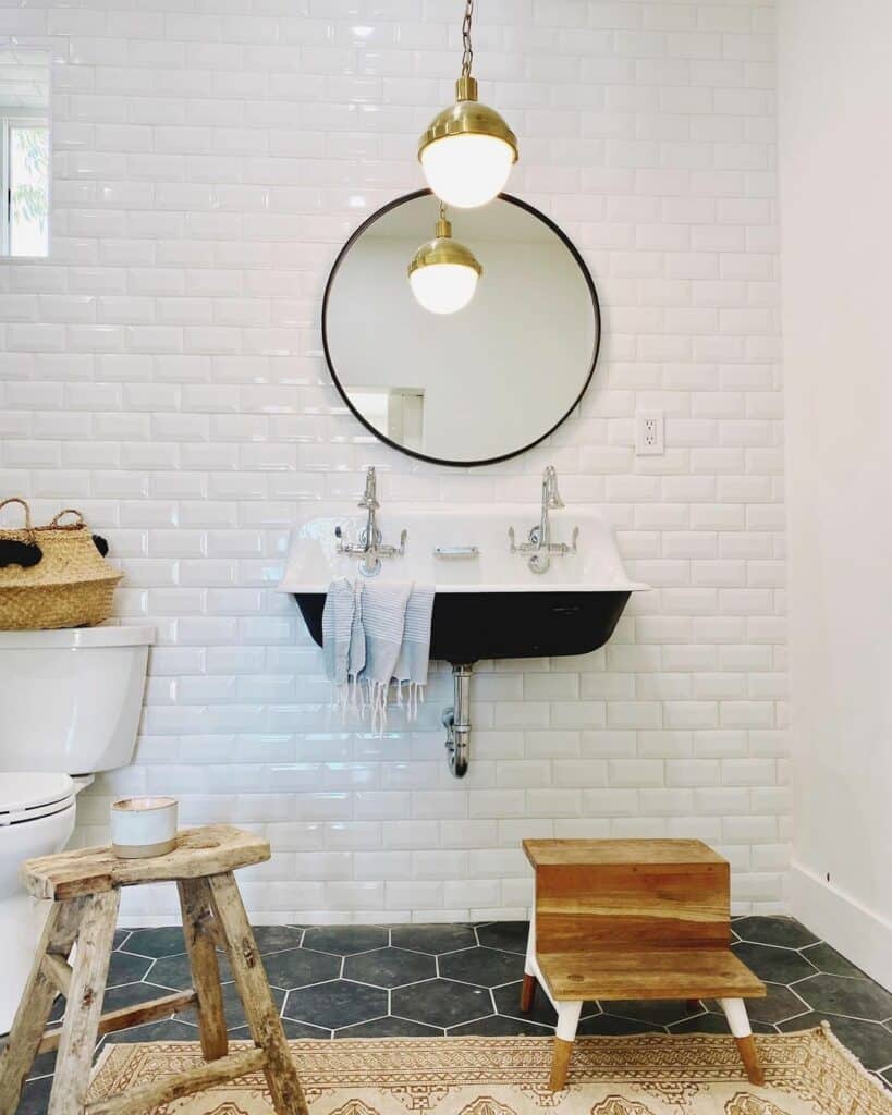 White Small Bathroom Tile Ideas With Accent Wall