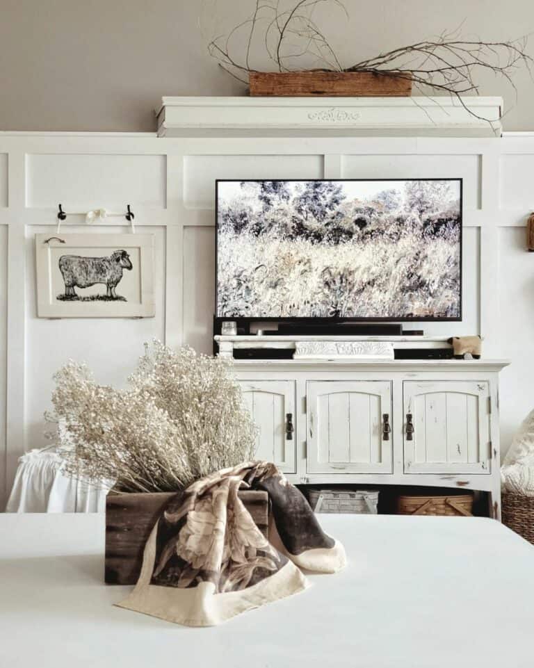 Winter Styling for Entertainment Space