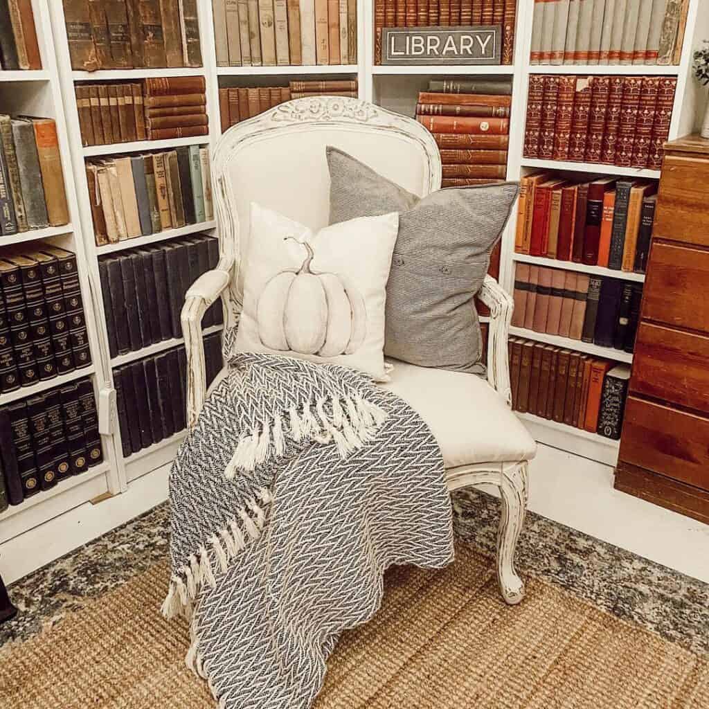 Wrap-around Bookcase Layouts for an At-home Library