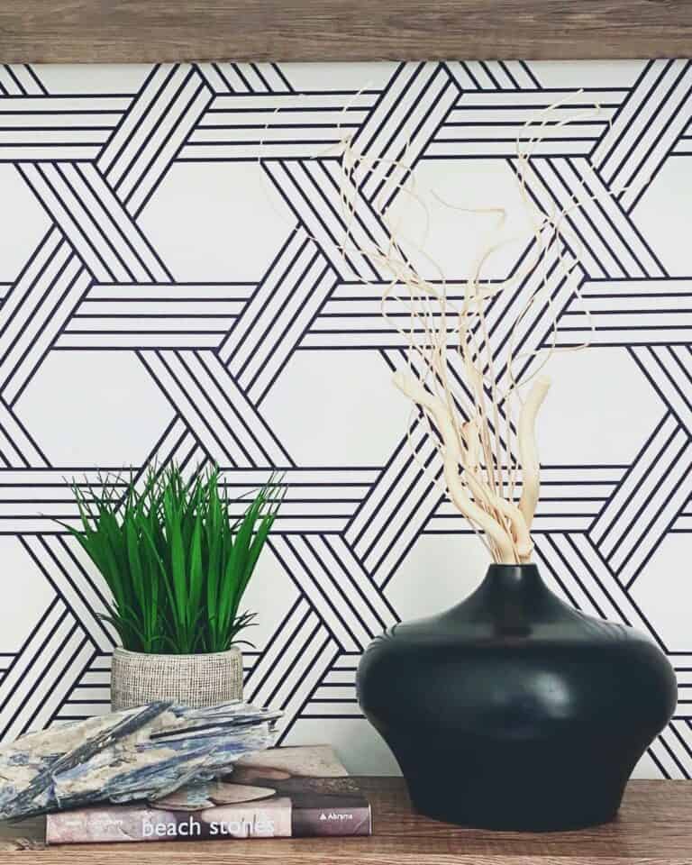 Black and White Accent Wallpaper Inspiration