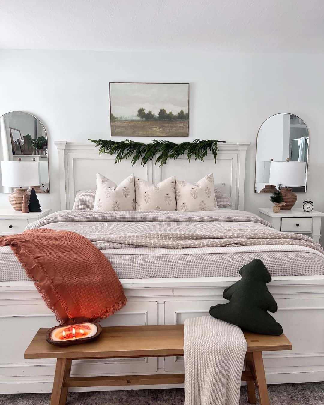 Bedroom Design With Stained Wood Bench - Soul & Lane