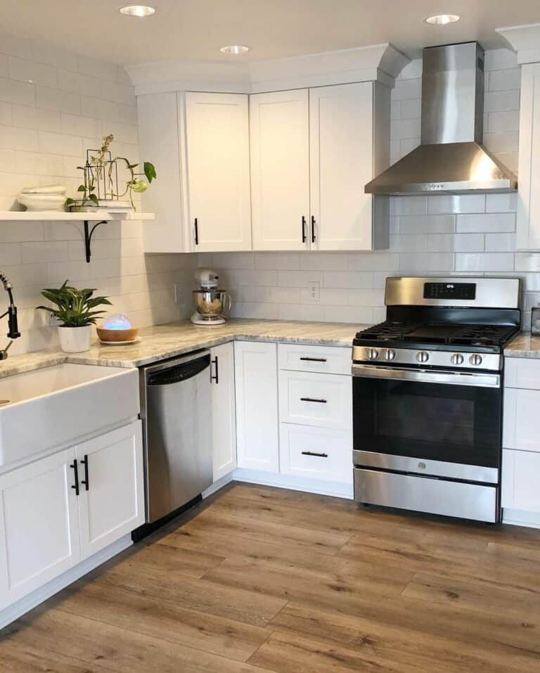 Bright White Functional Corner Kitchen