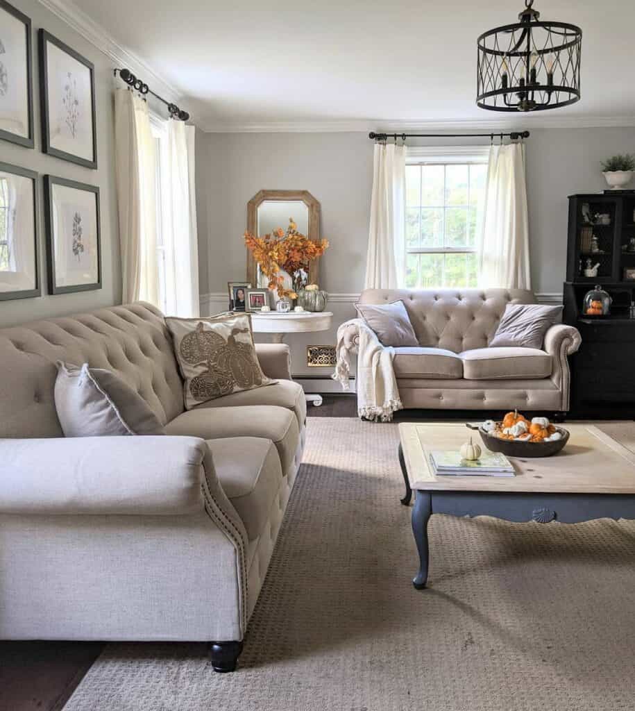 24 Small Living Room Lighting Ideas To Brighten Your Space