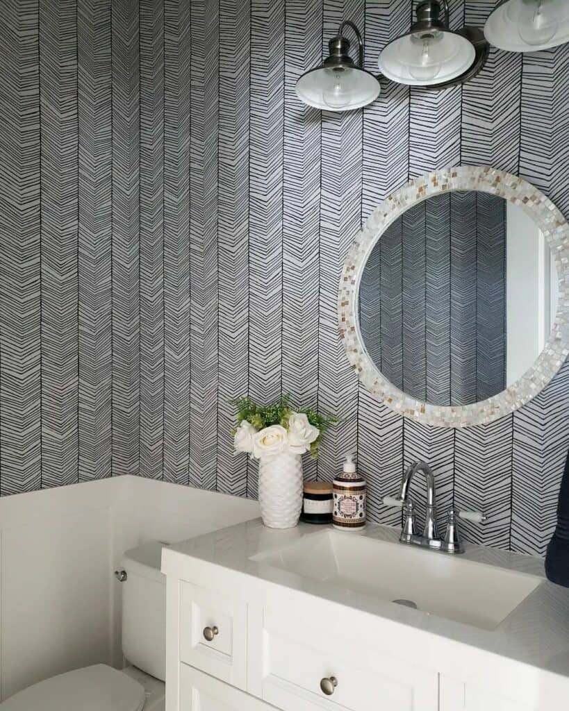 Chevron Walls Balanced by Simple Features