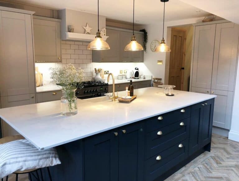 Classic Pendant Kitchen Lighting Ideas