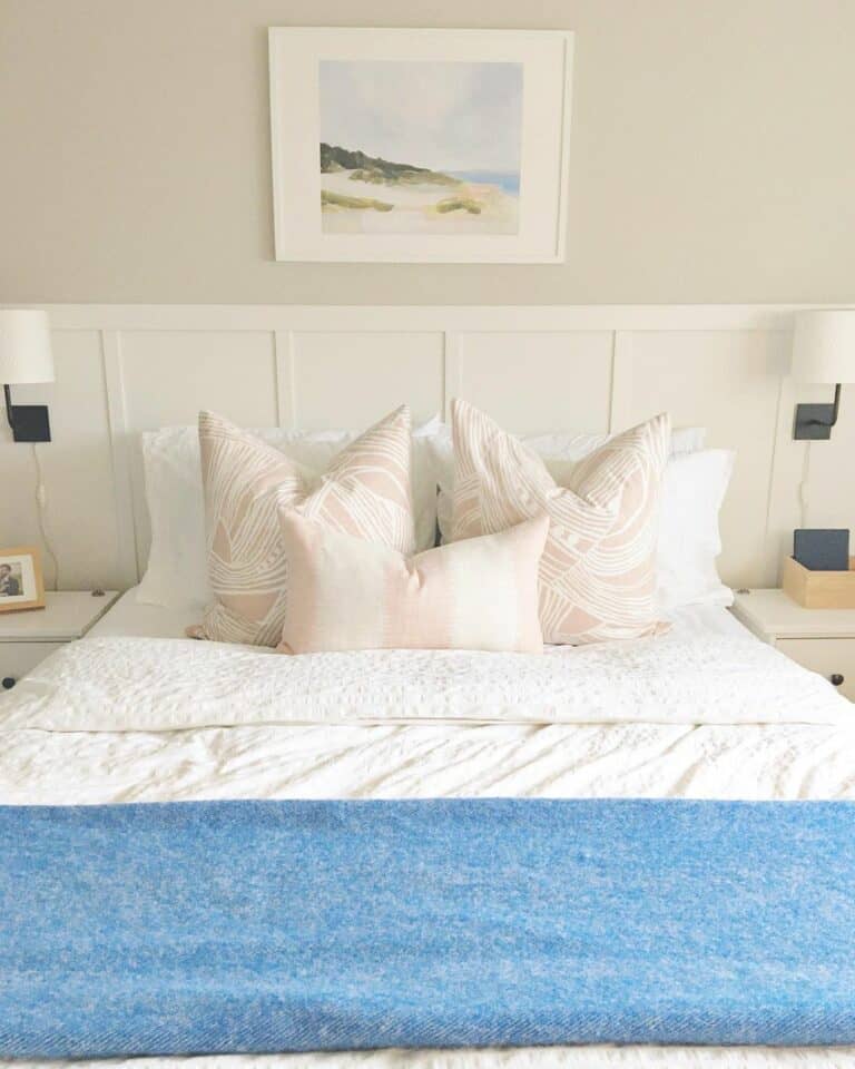 Coastal-themed Bedroom Wall Ideas