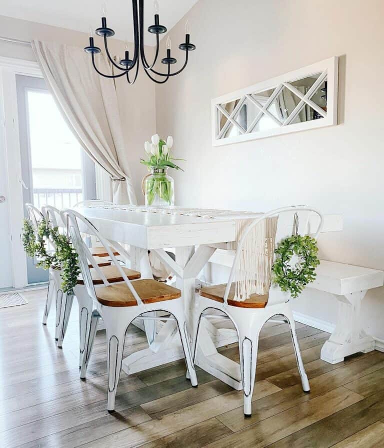 Contemporary Cottage Dining Room Décor