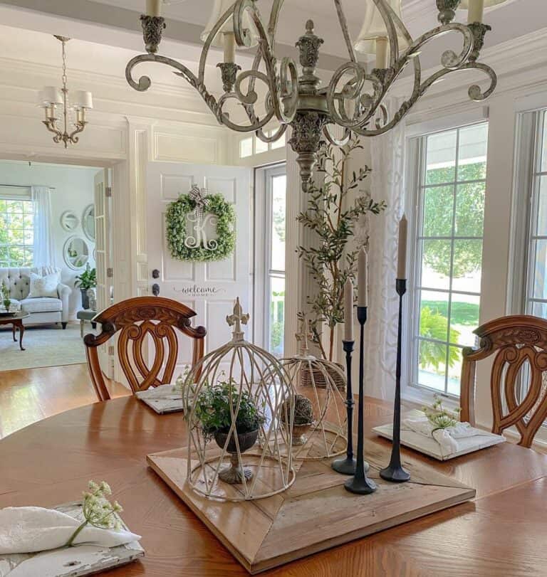 Country French Cottage Dining Room Décor