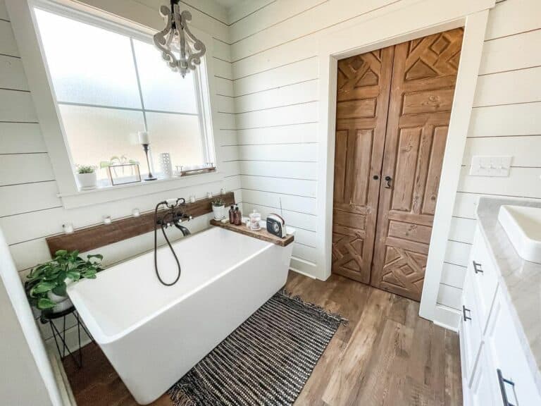 Farmhouse Bathroom With White Horizontal Shiplap